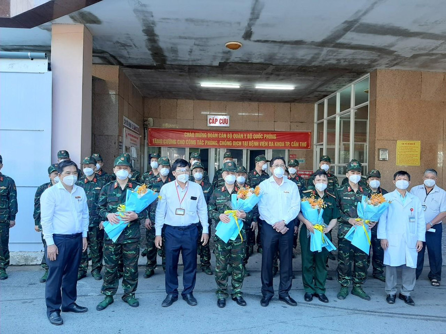 Bộ Quốc phòng cử đoàn công tác giúp Cần Thơ chống dịch