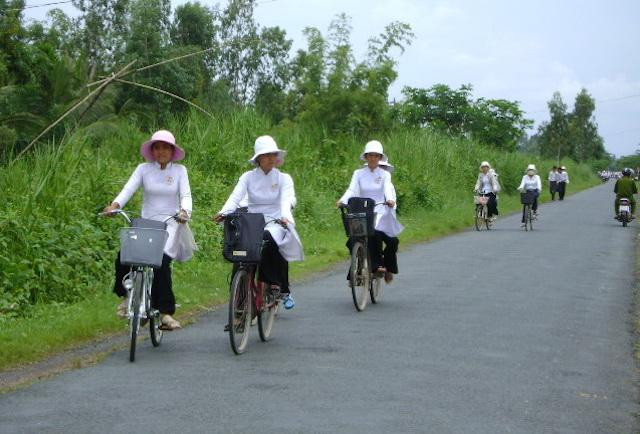 Cà Mau dừng khai giảng, Huế bất ngờ đón 1.000 học sinh 'đặc biệt'