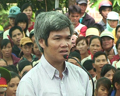 Đối tượng Vi Bế Ngoạt tại phiên tòa. Ảnh: VOV