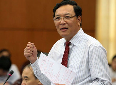  Bộ trưởng Phạm Vũ Luận: "Bộ GD-ĐT và các trường có trách nhiệm chính trong các hạn chế yếu kém của đào tạo đại học". 