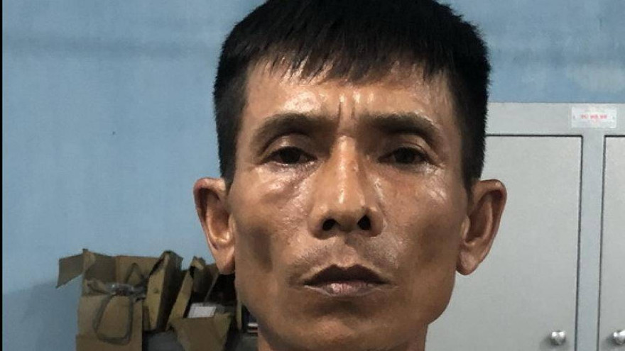 Thắng tại cơ quan công an. 