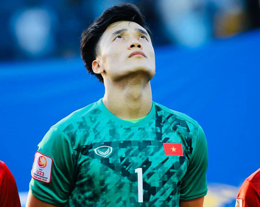 MC Quyền Linh nhắn nhủ Bùi Tiến Dũng sau thất bại của U23 Việt Nam 