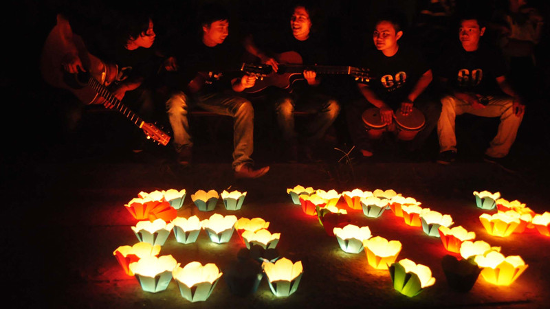 Bạn trẻ Hội An với Giờ Trái Đất