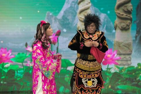 Minh Quân đóng vai trợ lý Thiên Lôi, trả treo cùng Bắc Đẩu. 