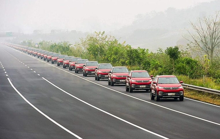 Hãng xe Trung Quốc lập kỷ lục với đoàn diễu hành xe tự động lái