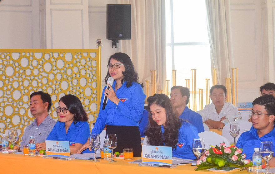 Hơn 1.500 đoàn viên ưu tú Cụm duyên hải Nam Trung bộ được kết nạp Đảng