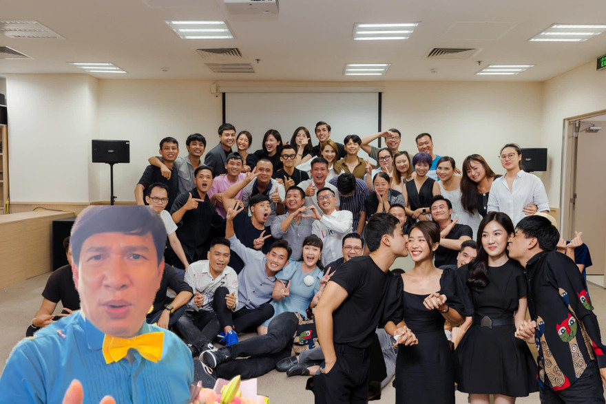 Dàn diễn viên đồng loạt viết lời xúc động chia tay '11 tháng 5 ngày'