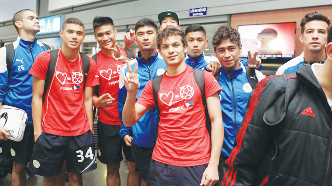 ĐT Philippines với nhiều cầu thủ nhập tịch hiện là đối thủ rất khó chịu của ĐTVN. Ảnh: VSI.