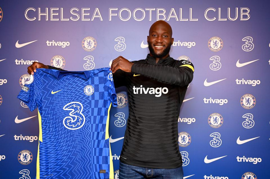‘Bom tấn’ Lukaku tiếp quản số áo đen đủi tại Chelsea