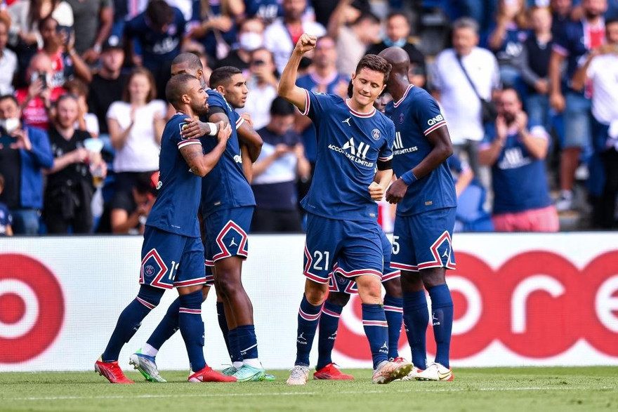 Không Messi, Paris SG vẫn thắng đậm nhờ người cũ của M.U