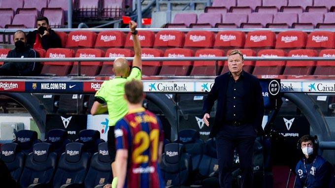 HLV Koeman phân trần về tấm thẻ đỏ trong trận thua của Barca
