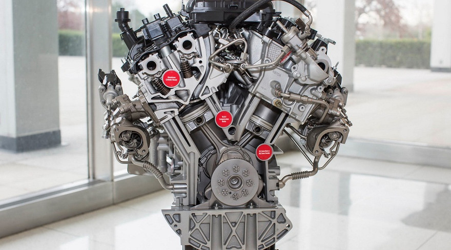 Động cơ V6 của Ford.
