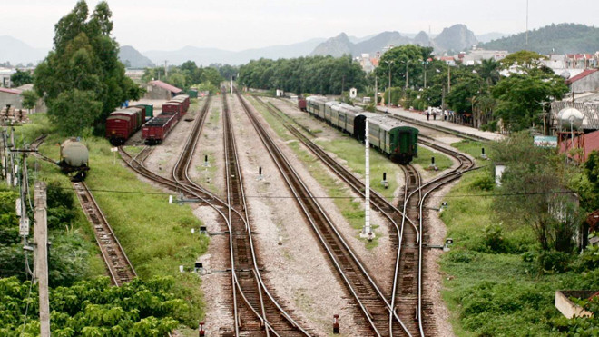 Nguồn vốn đầu tư phát triển ngành đường sắt có bị bẻ gi chảy vào túi cá nhân? Ảnh: Như Ý