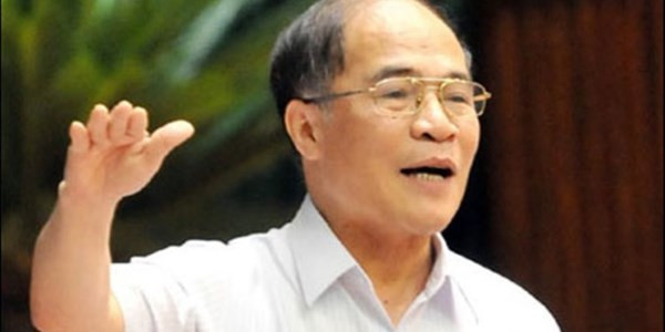 Chủ tịch Quốc hội Nguyễn Sinh Hùng