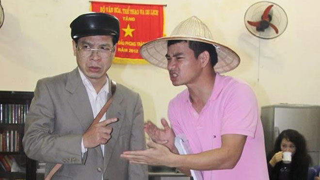 Nghệ sĩ tập nước rút “Bệnh sĩ”