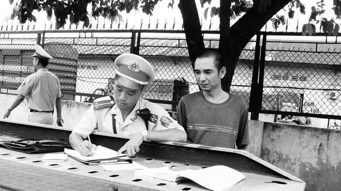 Xử lý 100 xe khách, taxi vi phạm