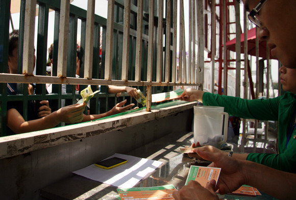 Vé giải U19 Đông Nam Á vẫn sốt