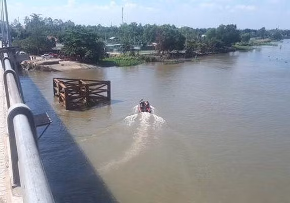 Nam thanh niên nhảy cầu quyên sinh sau ngày cưới