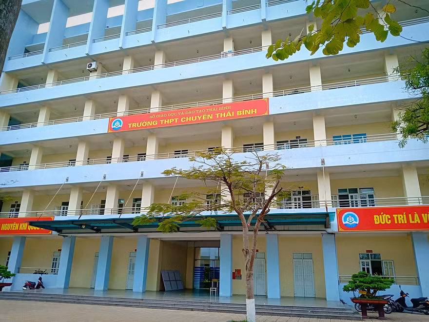 Trường chuyên Thái Bình, nơi xảy ra vụ việc