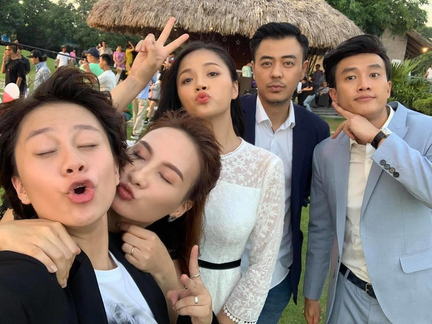 Kết phim 'Về nhà đi con' khiến khán giả không ngừng tranh cãi 