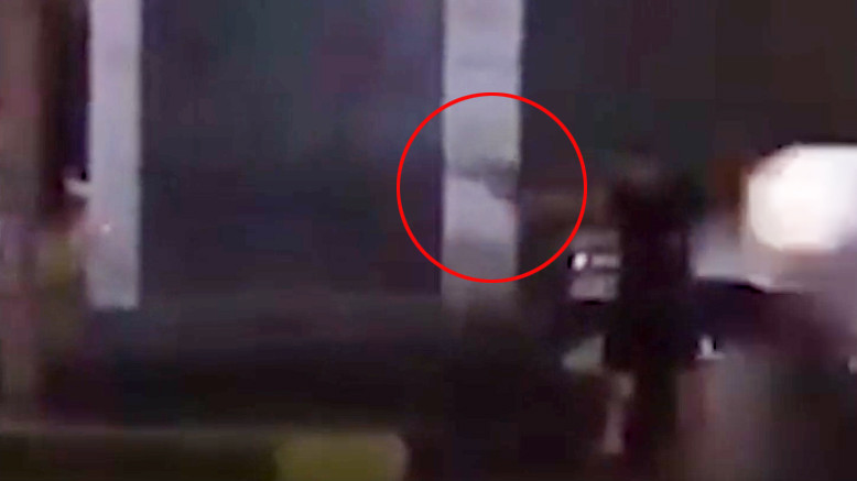 Cận cảnh vụ nổ súng giải quyết mâu thuẫn cờ bạc giữa phố