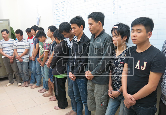 Các đối tượng trong ổ bạc bị bắt giữ