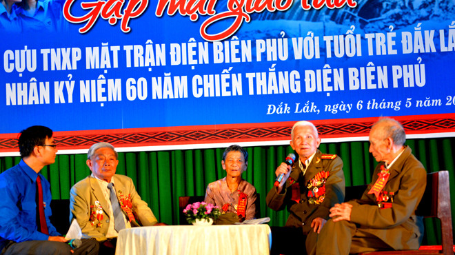  Ôn lại truyền thống Điện Biên. Ảnh: Việt Hùng