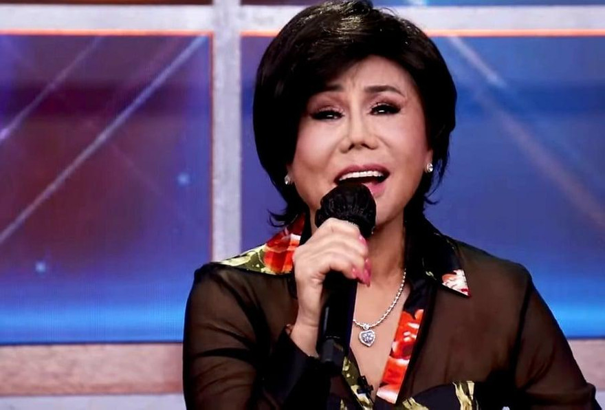 Danh ca Thanh Tuyền gây bất ngờ khi cắt tóc tém, hé lộ mối duyên với ông xã