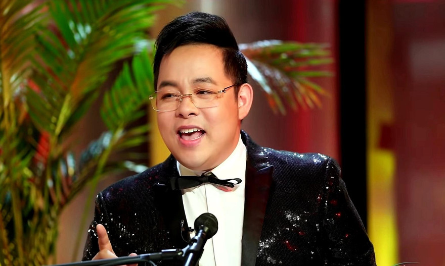 Chụp từ Music Box 