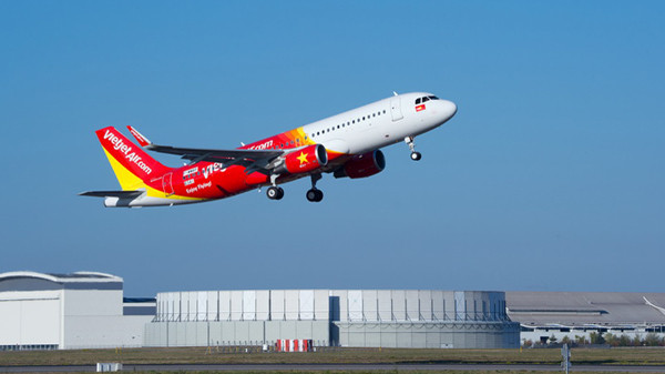 Vietjet “tậu” máy bay đầu tiên