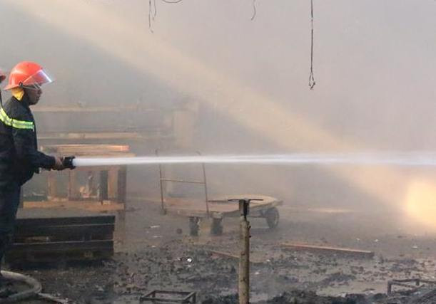 Hai công ty ở Bình Dương vừa “khai Xuân” đã phát cháy