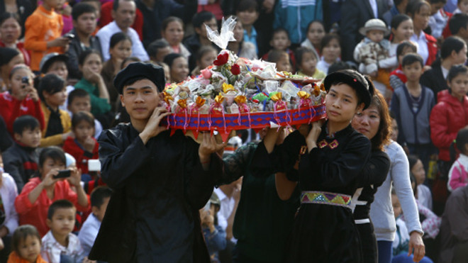 Độc đáo Lễ Hội Lồng Tông