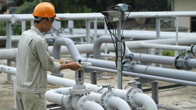 Vận hành trạm xử lý nước thải Trúc Bạch (Hà Nội) sẽ được chuyển sang hình thức đấu thầu. Ảnh: Như Ý