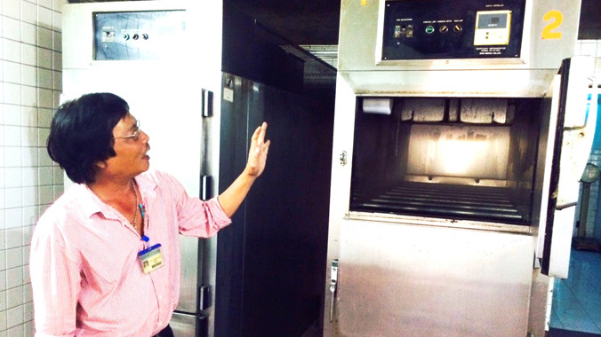 Nơi những người vô danh được bảo quản trong vòng 30 ngày với hy vọng có người thân đến đón về. Ảnh: L.N