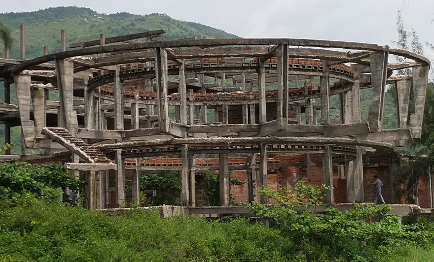 Loay hoay xử lý dự án khách sạn 5 sao bỏ hoang hơn 30 năm