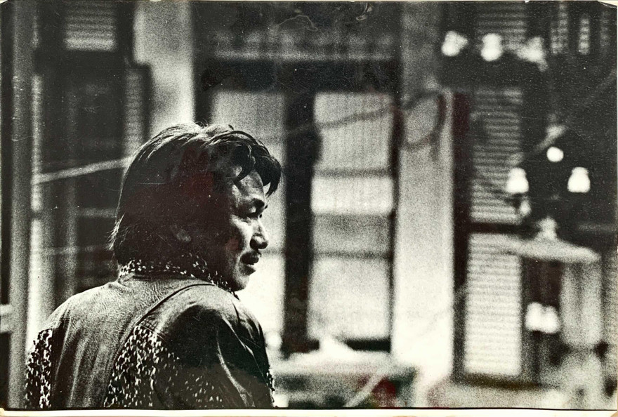 Người nghệ sĩ không còn lang thang hoài trên phố. Ảnh: Dương Minh Long