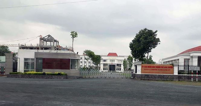 Trụ sở Thành uỷ, HĐND, UBND TP. Long Xuyên.