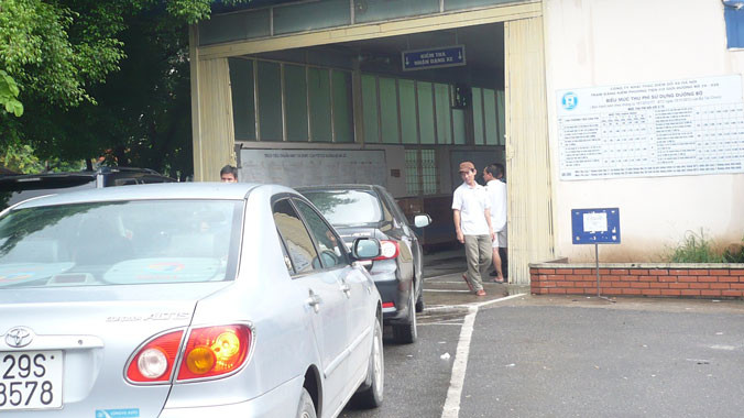 Đăng kiểm phương tiện cơ giới tại TTĐK cơ giới đường bộ 2903S, Hà Nội. Ảnh: Trọng Đảng