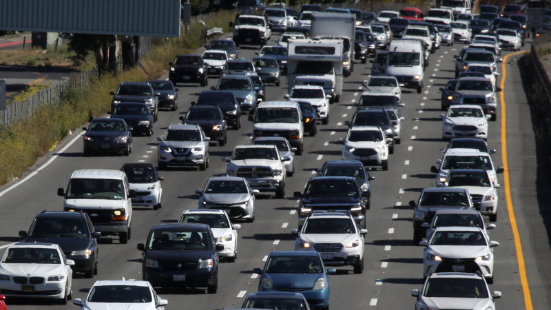 Lượng khí thải CO2 toàn cầu trong năm 2020 giảm kỷ lục 