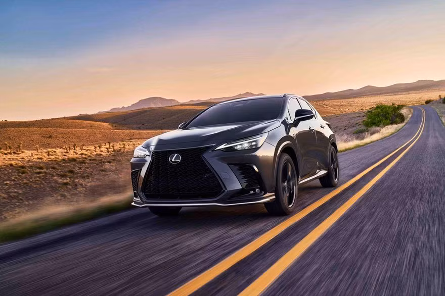 Lexus NX nâng cấp mới sắp bán tại Mỹ