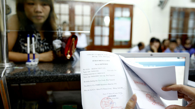 Nhiều chuyên gia đề nghị bỏ quy định sử dụng con dấu trong hoạt động doanh nghiệp. Ảnh: Ngọc Châu