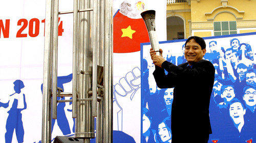 Thắp sáng đài lửa Năm Thanh niên tình nguyện 2014 