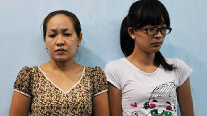 Hai bảo mẫu tại cơ quan công an