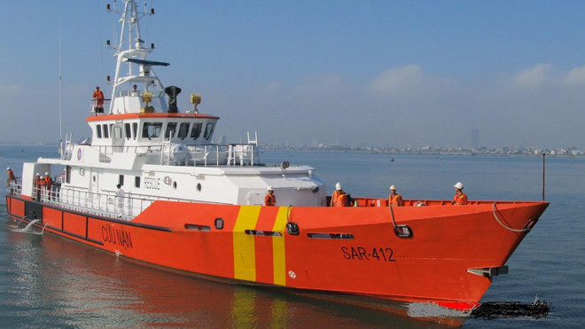 Tàu SAR 412 trong một lần cứu nạn trở về