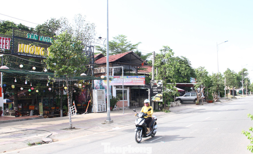 Lập dự án 'đường chồng đường' để thu hồi, bán đấu giá đất của dân?