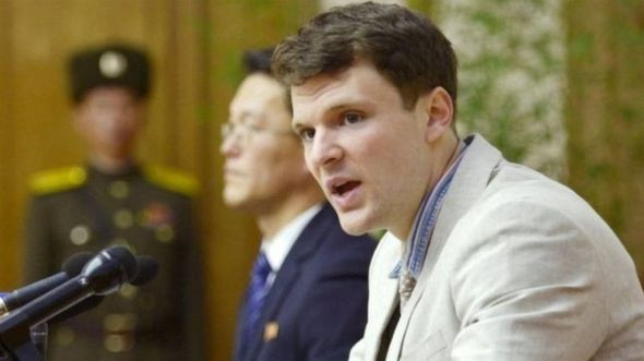 SInh viên Mỹ Otto Warmbier bị Triều Tiên tuyên án 15 năm tù giam và lao động, do đã đánh cắp một khẩu hiệu tuyên truyền tại Bình Nhưỡng