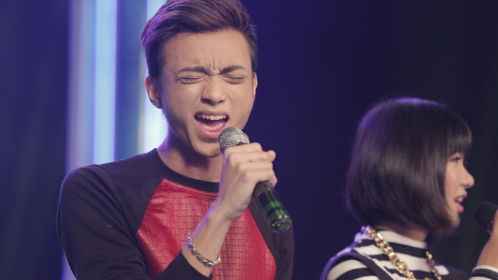 Thí sinh Ngôi sao Việt hát sai 1/3 lời vì bị "đánh phủ đầu" 