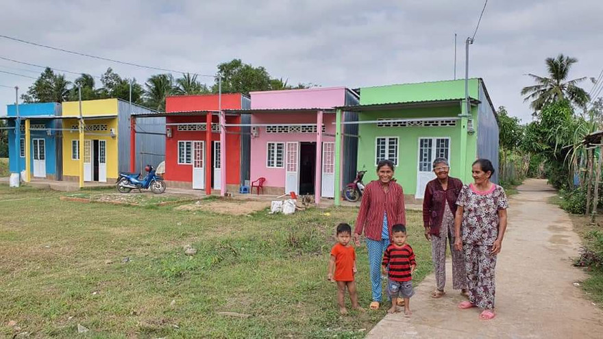 Rực rỡ sắc xuân từ màu áo xanh tình nguyện