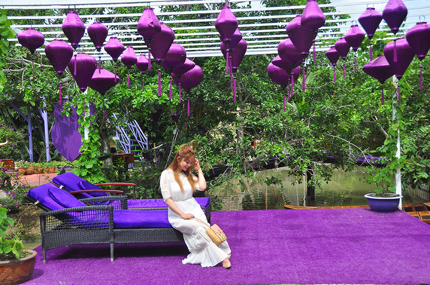 Căn nhà màu tím độc đáo ở Cần Thơ hút khách đến 'check-in'