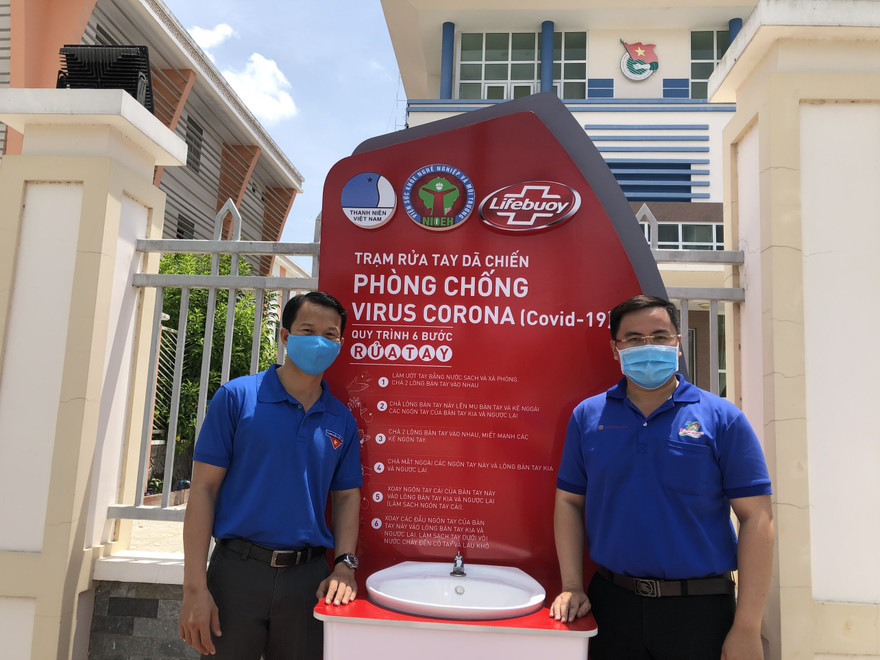 Bến Tre lắp trạm rửa tay dã chiến phòng dịch COVID - 19